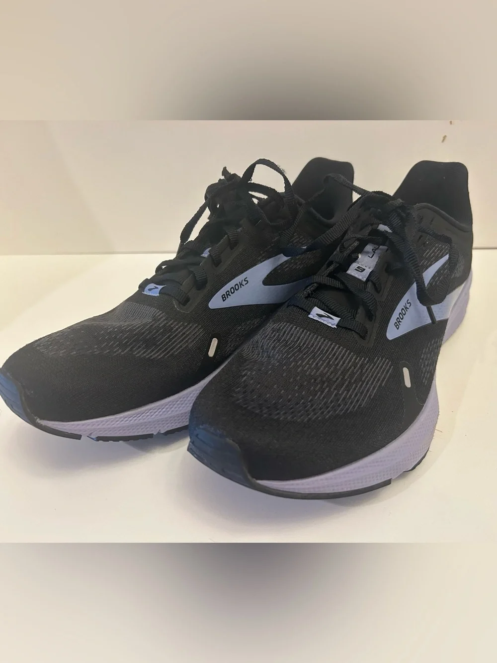 Brooks Launch GTS 9, Woman’s Sz 10.5